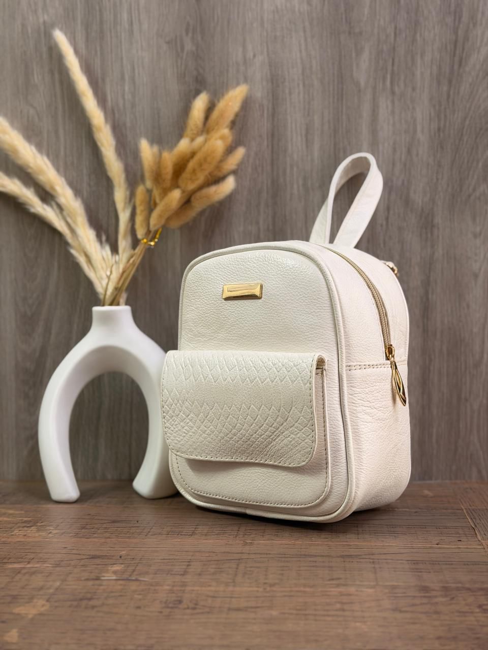 Morralito en Cuero para Mujer | Bolso Compacto Moderno y Elegante