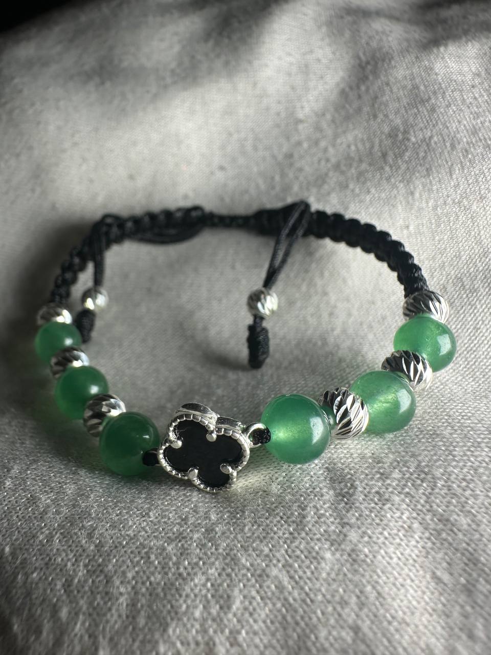 Pulsera de Trébol con Esmeraldas Naturales y Plata 925 | Diseño Artesanal Ajustable