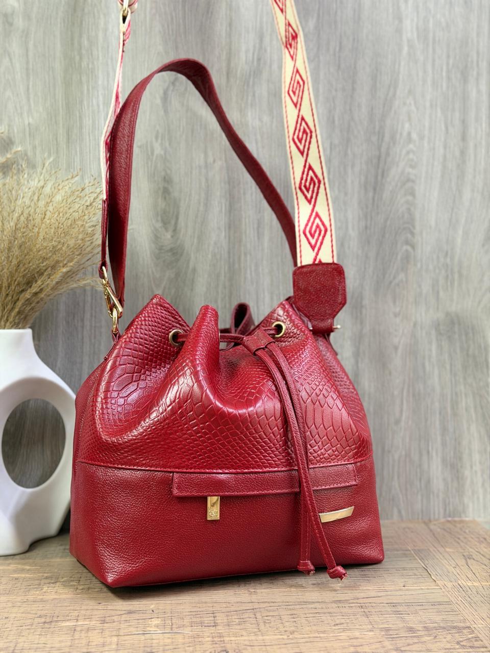 Tula Rayas MIU en Cuero para Mujer | Bolso Amplio y Elegante